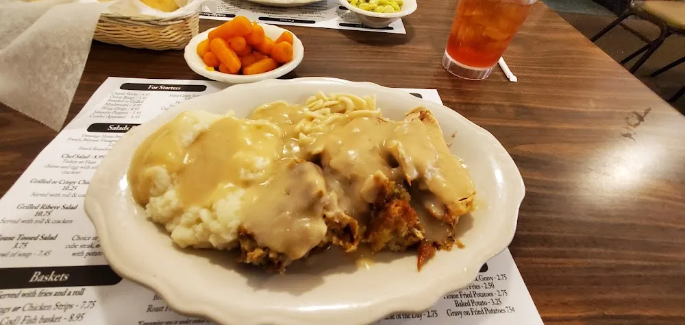 Chicken Breast and Mashed Potatoes with Gravy